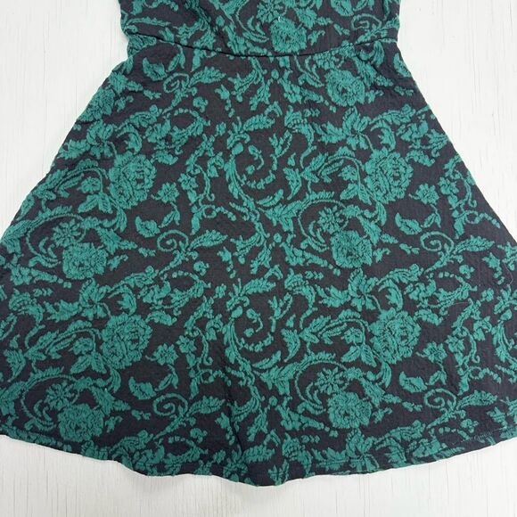 Eyelash Couture Fit n Flare Mini Dress Size Small - Picture 3 of 7